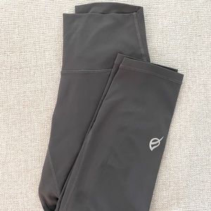 P’tula Active Alainah leggings size Medium